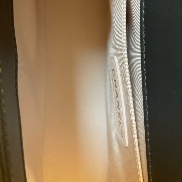 Chanel Medium Camellia Boy Bag (Complete Set) - Picture 11 of 12